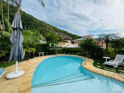 Casa com 4 Quartos à venda, 580m² no Itacoatiara, Niterói