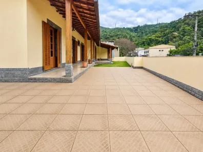 Casa com 4 Quartos à venda, 109m² no Nogueira, Petrópolis