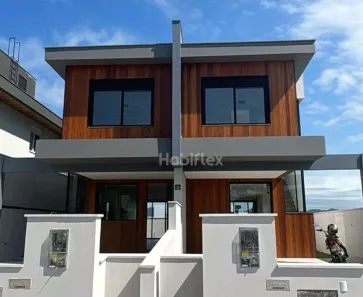 Casa com 3 Quartos à venda, 157m² no Campeche, Florianópolis