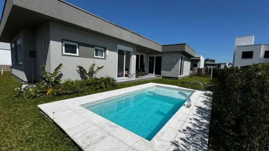 Casa de Condomínio com 4 Quartos à venda, 240m² no , Osório