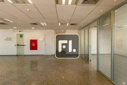 Sala Comercial para venda ou aluguel, 264m² no Chácara Santo Antônio (Zona Sul), São Paulo