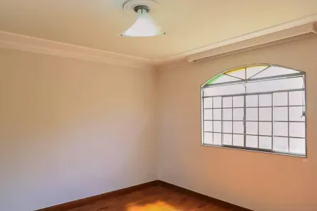 Apartamento com 3 Quartos à venda, 240m² no Cachoeirinha, Belo Horizonte