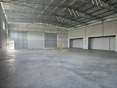 Galpão/Depósito/Armazém para alugar, 450m² no Vila Nova, Joinville