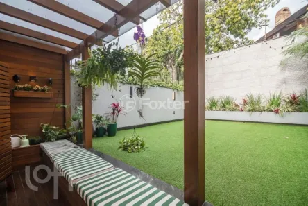 Casa com 3 Quartos à venda, 253m² no Chácara das Pedras, Porto Alegre