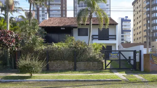 Casa com 5 Quartos à venda, 260m² no Torres, Torres