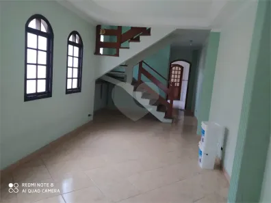 Sobrado com 3 Quartos à venda, 188m² no Vila Urupês, Suzano
