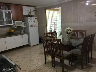Sobrado com 3 Quartos à venda, 242m² no Parque Gerassi, Santo André