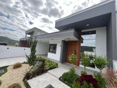 Casa com 3 Quartos à venda, 128m² no Forquilhas, São José