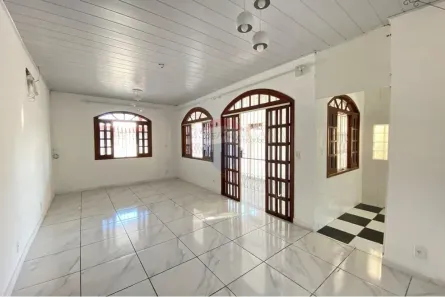 Casa com 3 Quartos à venda, 276m² no Flores, Manaus