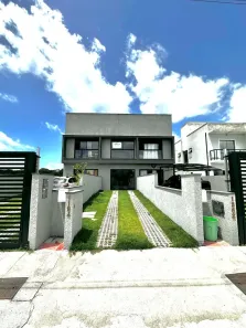 Sobrado com 2 Quartos à venda, 188m² no São João do Rio Vermelho, Florianópolis