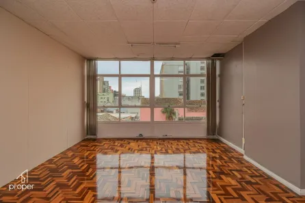 Sala Comercial para alugar, 64m² no Centro, Pelotas