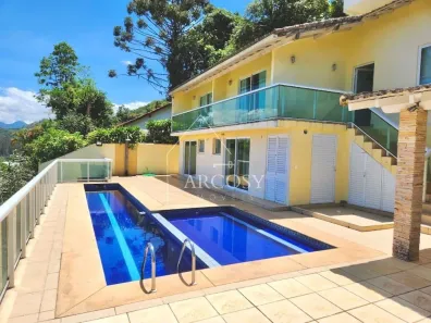 Casa de Condomínio com 5 Quartos à venda, 700m² no Bonsucesso, Petrópolis
