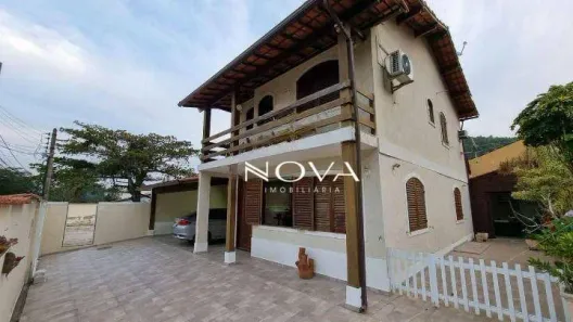 Casa com 4 Quartos à venda, 253m² no Jardim Imbuí, Niterói