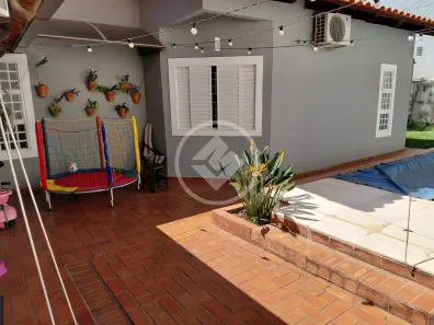 Casa com 4 Quartos à venda, 268m² no Jardim Brasil, Goiânia
