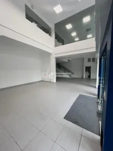 Ponto Comercial para alugar, 300m² no São João, Porto Alegre