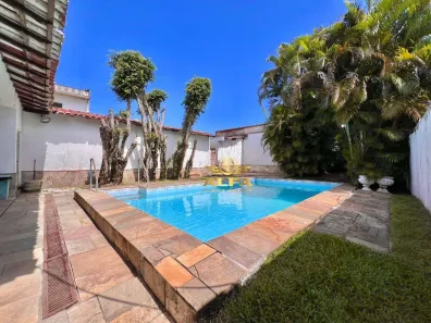Casa com 4 Quartos à venda, 318m² no Balneário Praia do Pernambuco, Guarujá