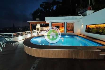 Casa de Condomínio com 6 Quartos à venda, 1200m² no Piratininga, Niterói