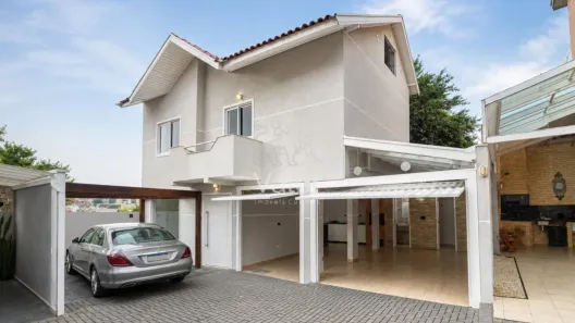 Sobrado com 3 Quartos à venda, 182m² no Capão Raso, Curitiba