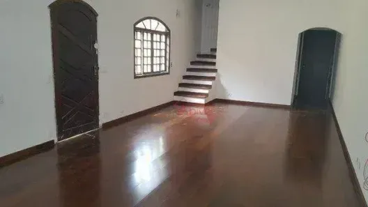 Sobrado com 4 Quartos à venda, 280m² no Vila Ipojuca, São Paulo
