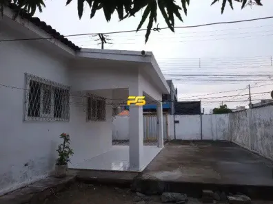 Casa com 4 Quartos para alugar, 400m² no Estados, João Pessoa