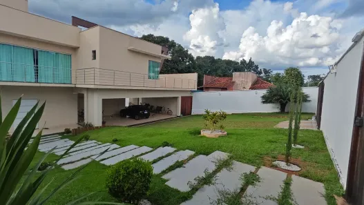 Sobrado com 4 Quartos à venda, 425m² no Jardim Regina, Goianira