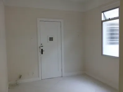 Apartamento com 3 Quartos para alugar, 62m² no Leblon, Rio de Janeiro
