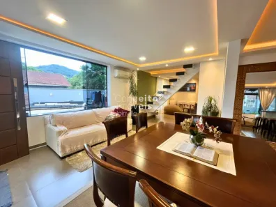 Casa com 4 Quartos à venda, 200m² no Bom Retiro, Joinville
