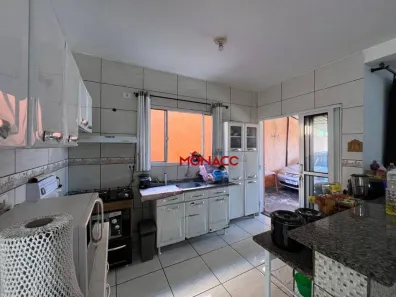 Casa com 3 Quartos à venda, 83m² no Colúmbia, Londrina
