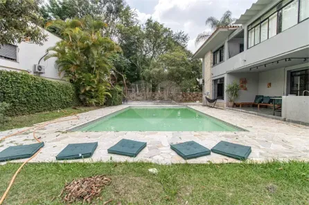 Sobrado com 5 Quartos à venda, 500m² no Alto de Pinheiros, São Paulo