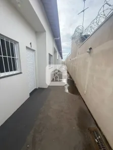 com 2 Quartos para alugar, 60m² no Milenium, Araguari