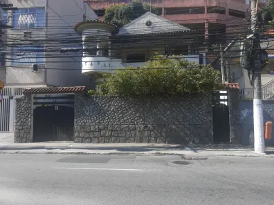 Casa com 6 Quartos à venda, 196m² no Icaraí, Niterói