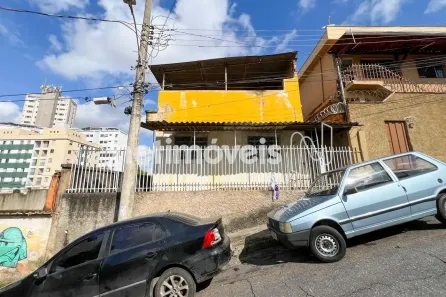 Casa com 4 Quartos à venda, 300m² no Sagrada Família, Belo Horizonte