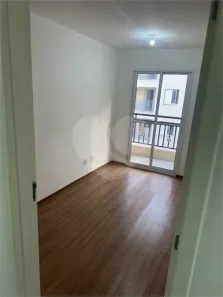 Apartamento com 2 Quartos para alugar, 53m² no Jardim Três Irmãos, Taboão da Serra