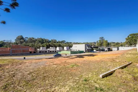 Lote/Terreno à venda, 303m² no Novo Mundo, Curitiba