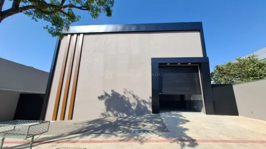 Prédio Comercial para alugar, 388m² no Jardim Itaipu, Maringá