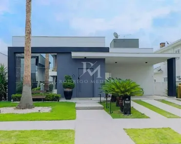 Casa de Condomínio com 3 Quartos à venda, 380m² no Santa Regina, Camboriú