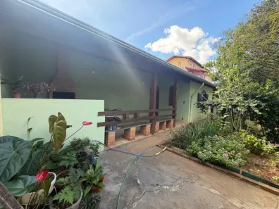 Casa com 3 Quartos à venda, 180m² no Castelo, Belo Horizonte