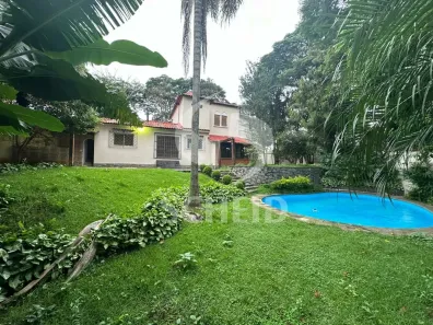 Sobrado com 4 Quartos à venda, 320m² no Interlagos, São Paulo