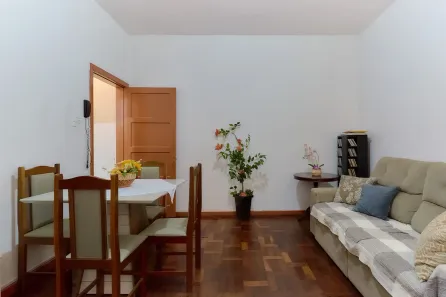 Apartamento com 2 Quartos à venda, 75m² no Centro, Curitiba