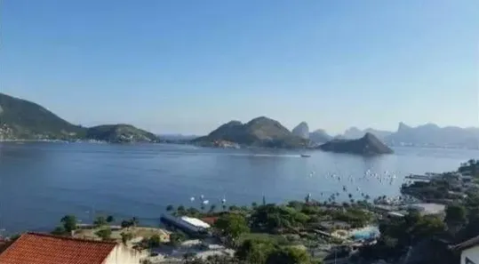 Casa de Condomínio com 5 Quartos à venda, 500m² no São Francisco, Niterói