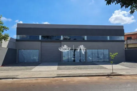Galpão/Depósito/Armazém para alugar, 434m² no Messiânico, Londrina
