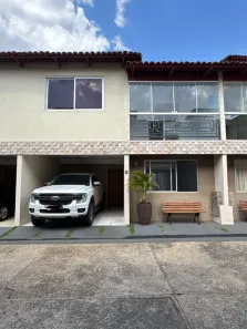 Sobrado com 4 Quartos à venda, 145m² no Jardim América, Goiânia