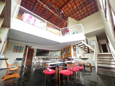 Sobrado com 3 Quartos à venda, 306m² no De Lourdes, Fortaleza