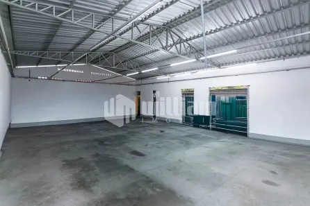 Galpão/Depósito/Armazém com 2 Quartos à venda, 230m² no Centro 1, Guabiruba