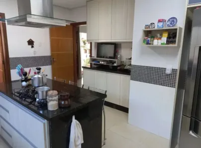 Sobrado com 4 Quartos à venda, 800m² no Setor Habitacional Vicente Pires, Brasília