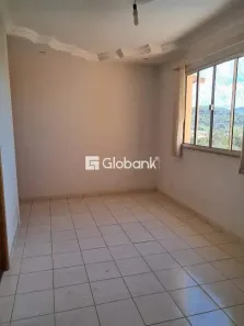 Apartamento com 3 Quartos para alugar, 110m² no Ibituruna, Montes Claros