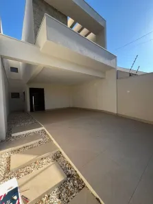 Casa com 3 Quartos à venda, 217m² no Jardim Higienópolis, Maringá