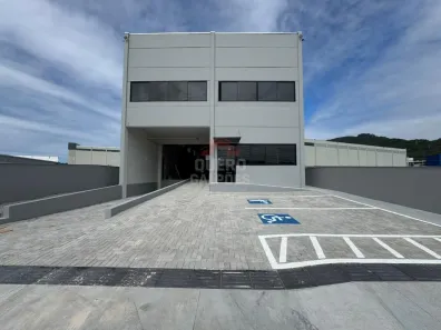 Galpão/Depósito/Armazém para alugar, 677m² no Beira Rio, Biguaçu
