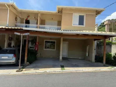 Casa de Condomínio com 3 Quartos à venda, 130m² no Cabral, Contagem