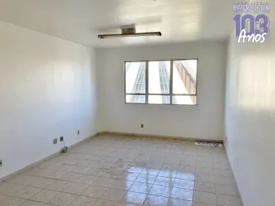 Sala Comercial com 1 Quarto à venda, 28m² no Passo da Areia, Porto Alegre